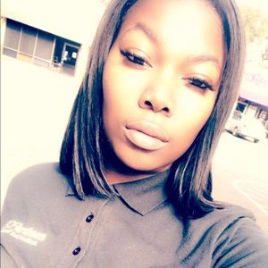 Meet your Posher, Alicia